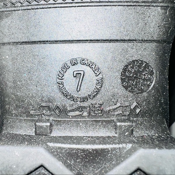 Kamik Jennifer Tall Black Waterproof Rubber Riding Style Rain Boots Size 7 - Picture 11 of 12